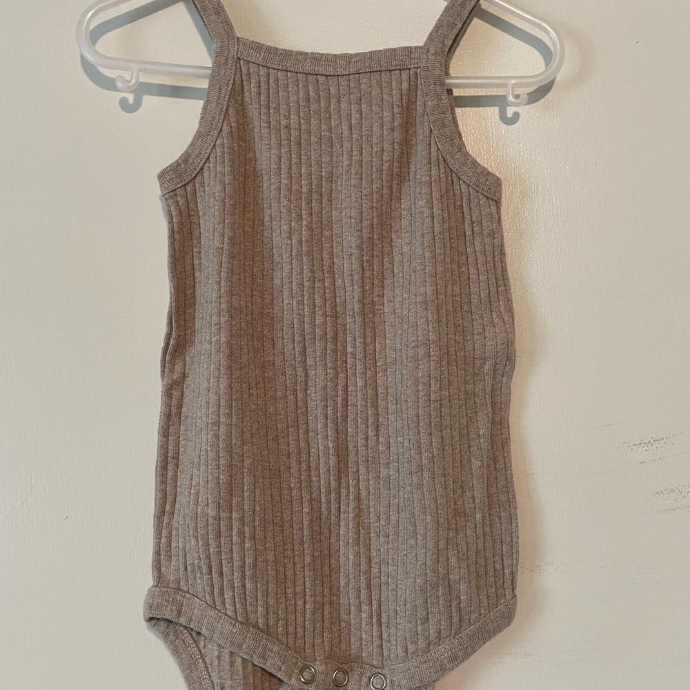 Kate Quinn Ribbed Bodysuit - Size 2T